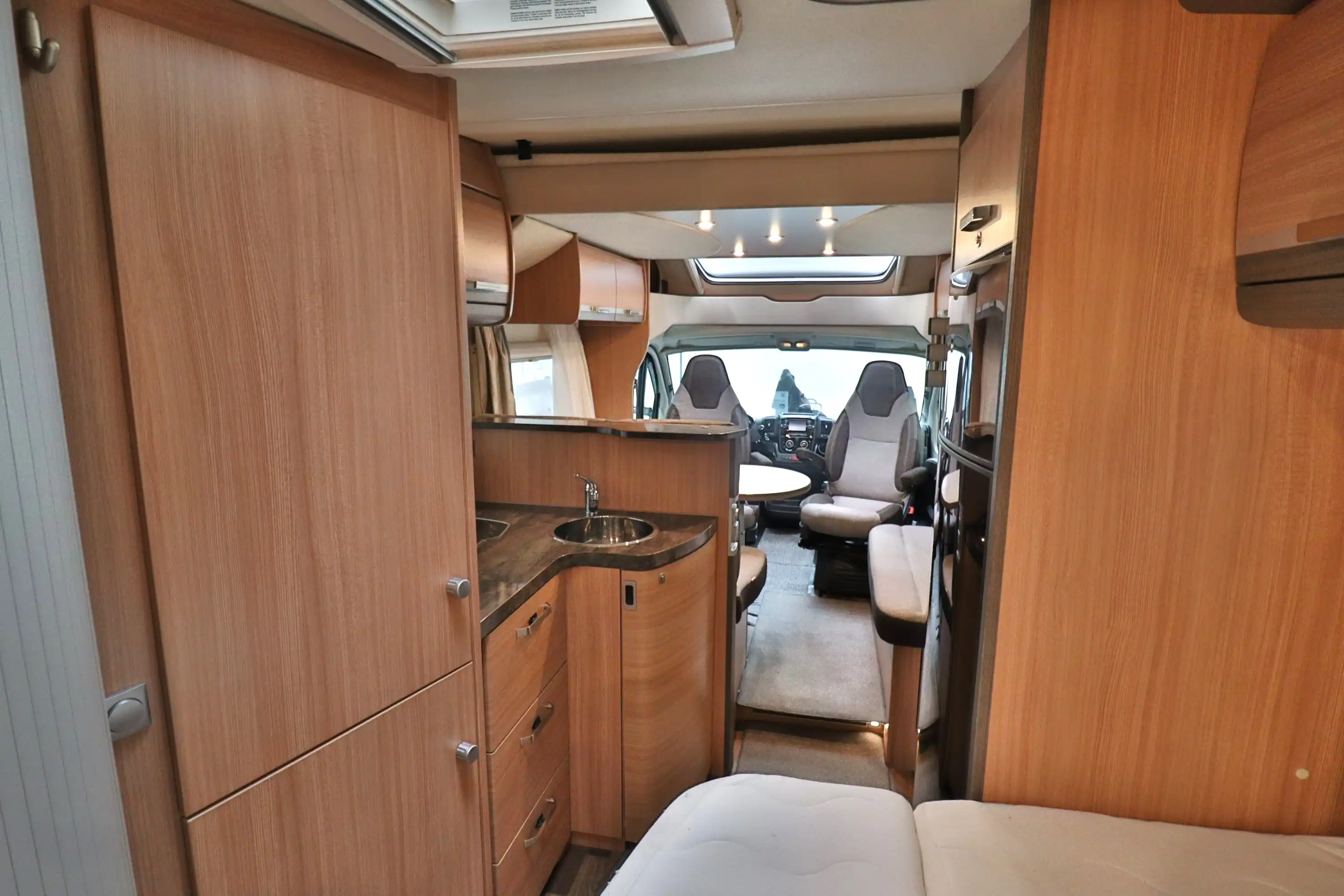 KNAUS Sky Wave 650 MF